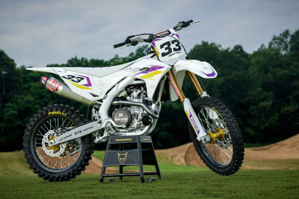 Kit déco motocross Kawasaki - Glitch - Jaune Violet Promo