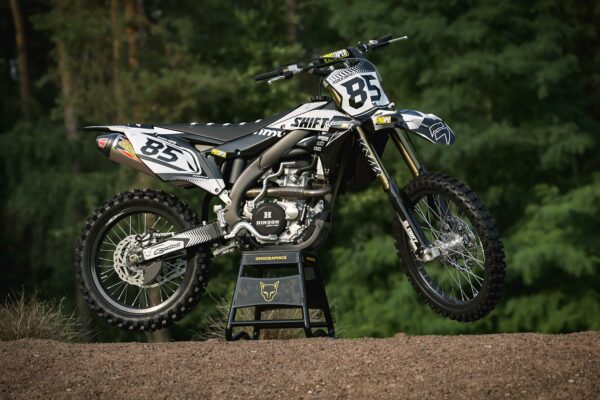 Kit déco motocross Kawasaki - Voltage Blanc Noir Promo