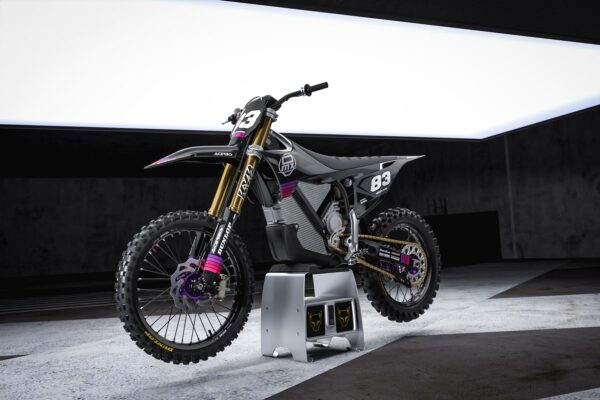 Kit déco motocross Stark Varg - Charge - Noir Promo