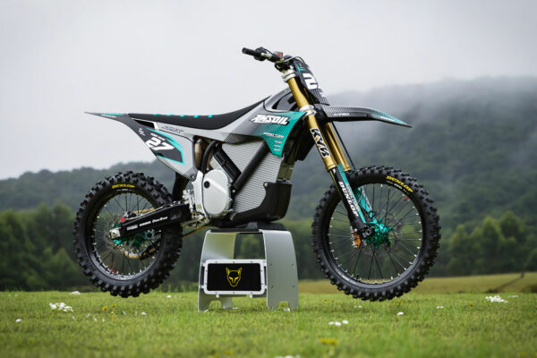 Kit déco motocross Stark Varg - Throttle Promo