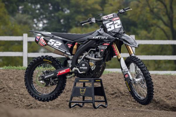 Kit déco motocross Suzuki - Ominous - Noir Promo