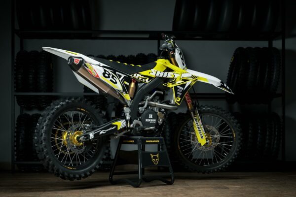Kit déco motocross Suzuki - Voltage - Noir Promo