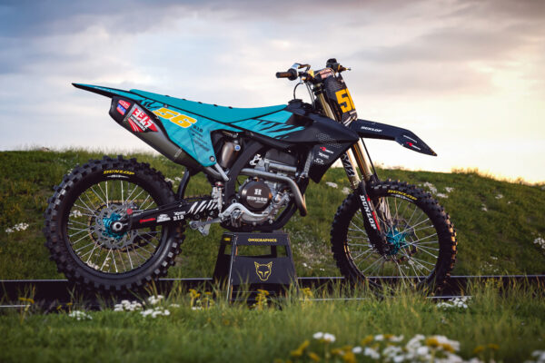 Kit déco motocross Triumph - Wild - Noir Bleu Promo